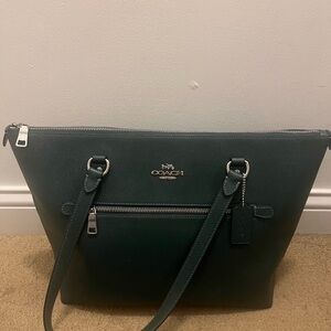 Coach Gallery Tote in Dark Green